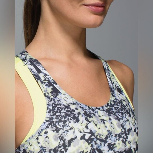 Lululemon Inspiration Tank II Crosscourt Petal Black Clarity Yellow size 4 - Picture 4 of 10